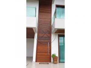 Porta pivotante de madeira de Imbuia com bandeira superior. Medida especial - Imagem 2