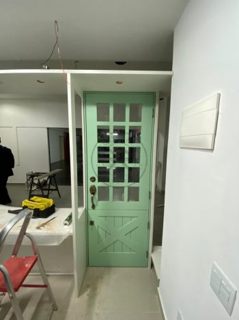 Porta holandesa com pintura laca verde acetinado - Imagem 3