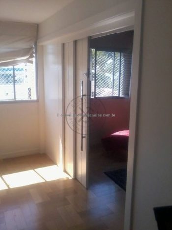 Porta de correr com três folhas sobrepostas, pintura de laca P.U branco fosco (Sayerlack) - Imagem 3