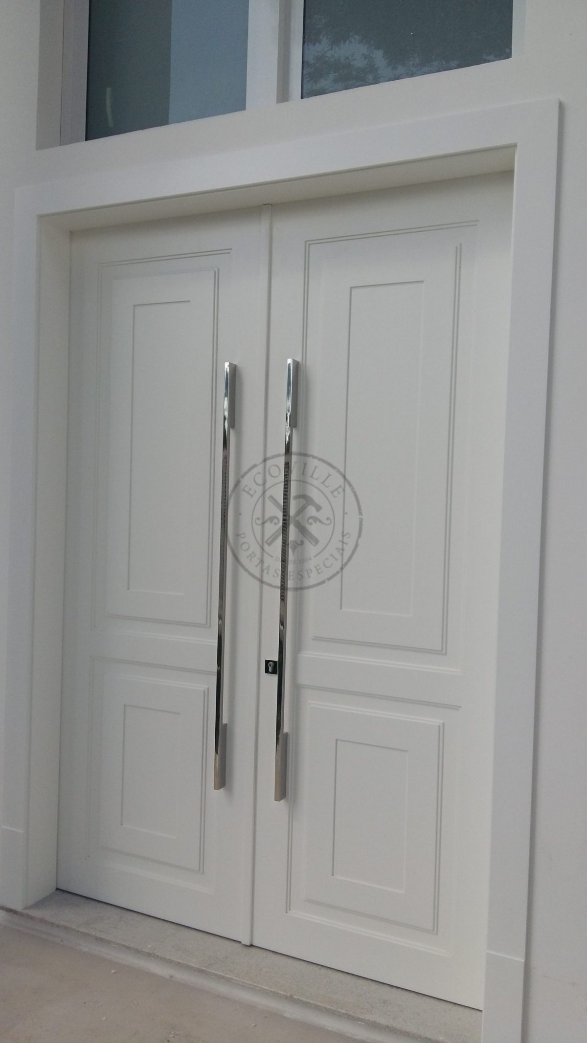 Porta com sistema de abertura dupla, pintura de laca P.U branco acetinado (Sayerlack) - Imagem 3