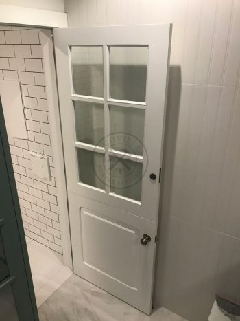 Porta holandesa com visores de vidro e almofada - Imagem 5