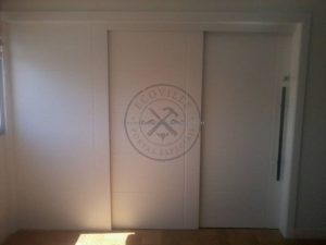 Porta de correr com três folhas sobrepostas, pintura de laca P.U branco fosco (Sayerlack) - Imagem 6