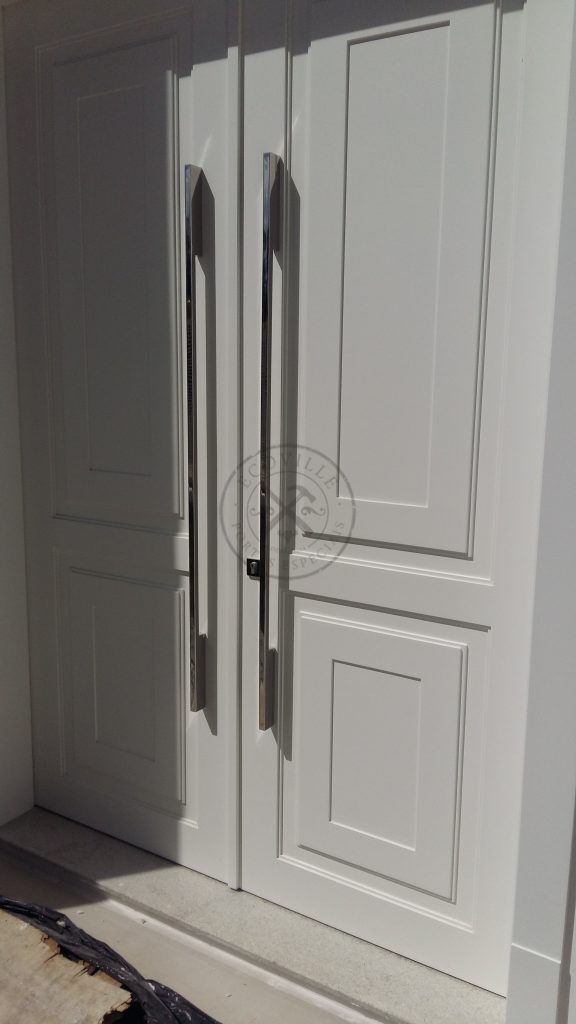 Porta com sistema de abertura dupla, pintura de laca P.U branco acetinado (Sayerlack) - Imagem 6