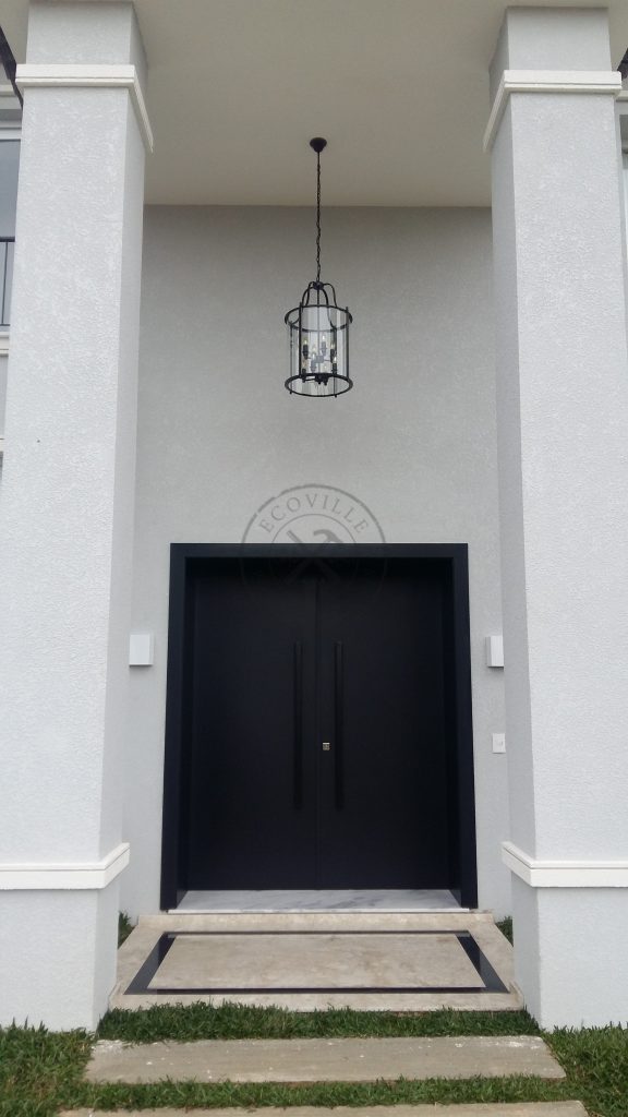 Porta com estrutura metálica no interior com pintura de laca P.U preto acetinado (Sayerlack) - Imagem 4