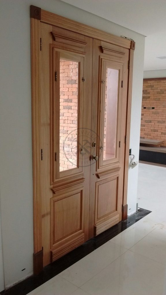 Porta de abertura dupla com postigo móvel com vidro incolor 8 mm - Imagem 7