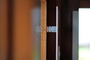 Porta com sistema de correr embutido com três folhas sobrepostas, vidro transparente 10 mm - Imagem 9