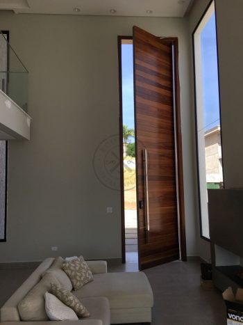 Porta exclusiva sob medida de Lambril de madeira Imbuia "ESPETACULAR" - Imagem 6