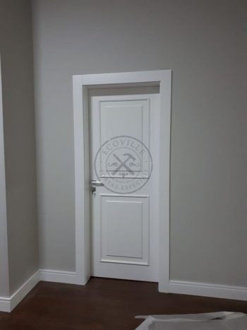 Porta com almofada 3D estrutura sólida maciça com revestimento de mdf plus Berneck, pintura laca P.U branco acetinado - Imagem 3