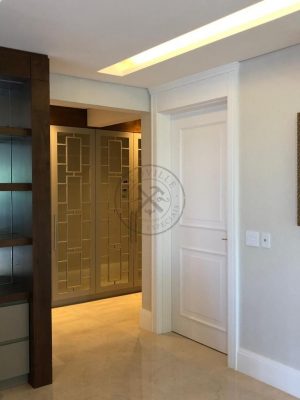 Porta kit pronto especial com molduras e almofadas - Imagem 4