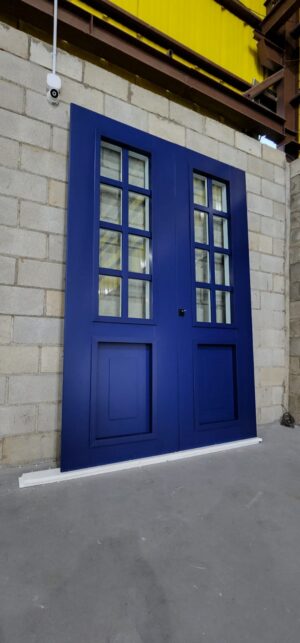 Porta em ACM colonial duas cores com dupla vedação porta e batente - Imagem 2