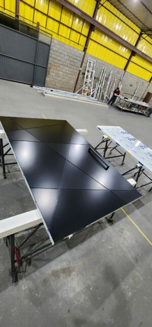 Porta em ACM modelo BBB preto fosco