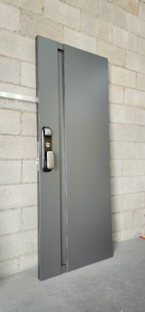 Porta em ACM chapa Dark Grey com puxador cava na própria porta - Imagem 2