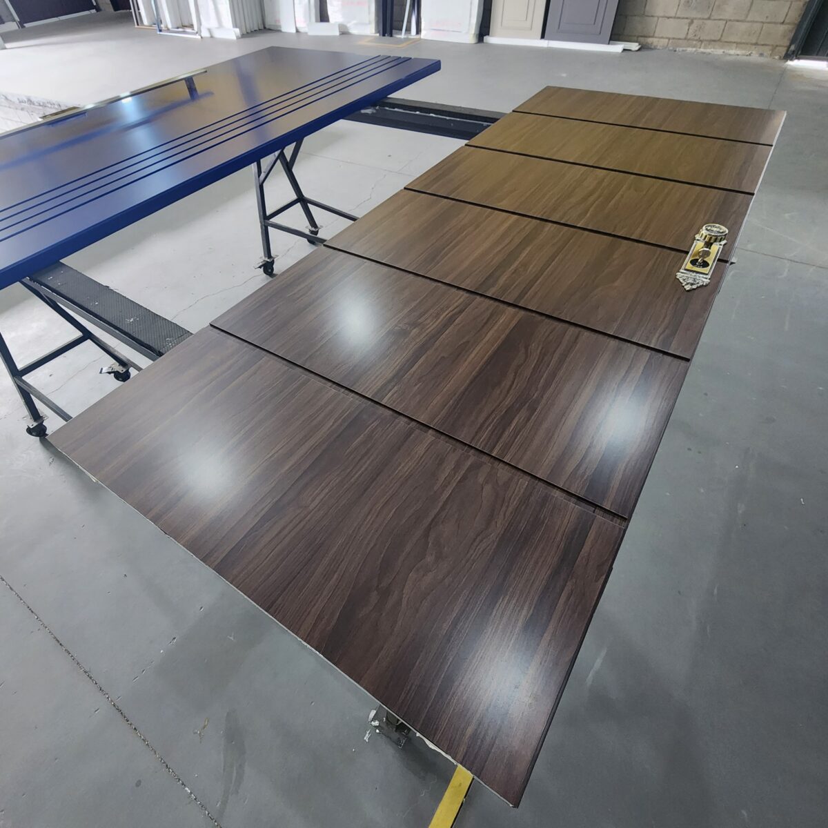 20230328_115250 Porta em ACM chapa Wood Sucupira com fechadura colonial - Imagem 3