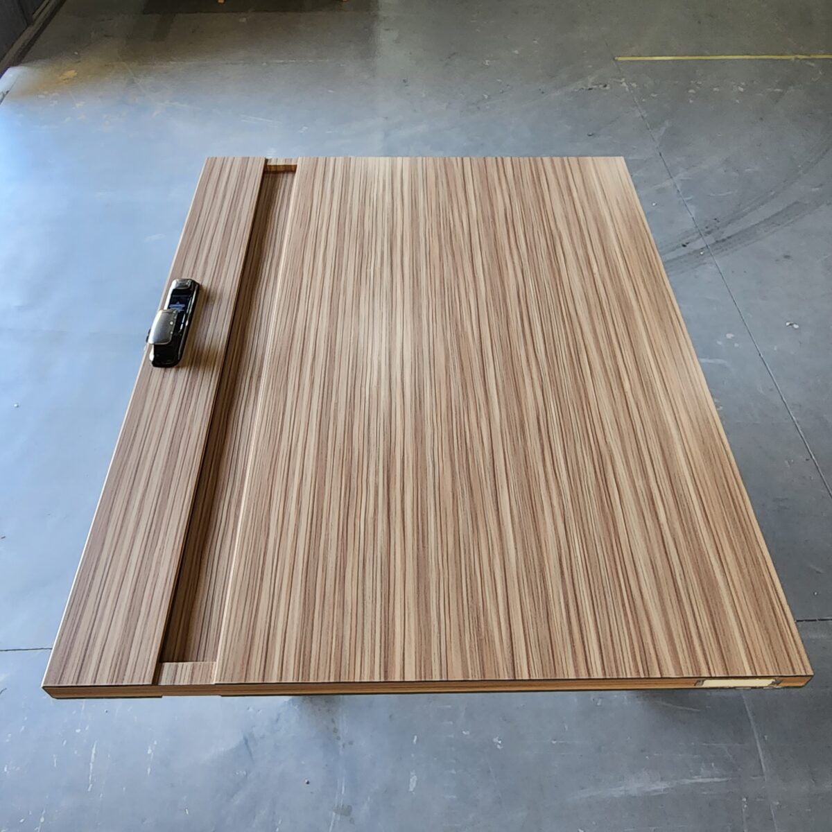 Porta em ACM Wood Carvalho Mel com puxador cava - Imagem 3