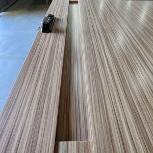 Porta em ACM Wood Carvalho Mel com puxador cava - Imagem 5