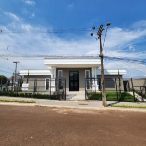 Porta em ACM modelo colonial exclusivo com dezenas de detalhes especiais - Imagem 17