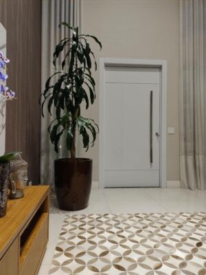 Porta em ACM branco fosco