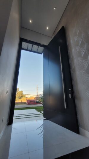 Porta em ACM preto fosco com fechadura Samsung digital - Imagem 8