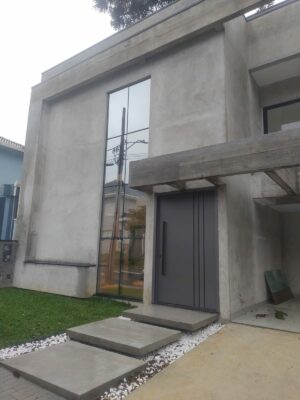 Porta em ACM Dark Grey com frisos preto fosco - Imagem 7