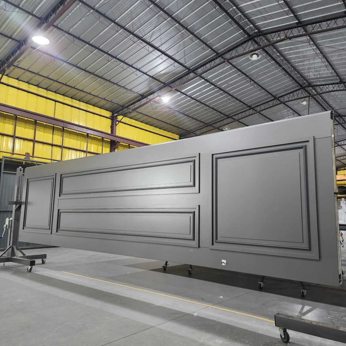 Porta em ACM modelo colonial chapa Dark Grey - Imagem 5