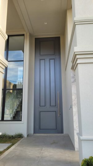 Porta em ACM modelo colonial chapa Dark Grey - Imagem 2