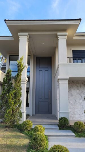 Porta em ACM modelo colonial chapa Dark Grey