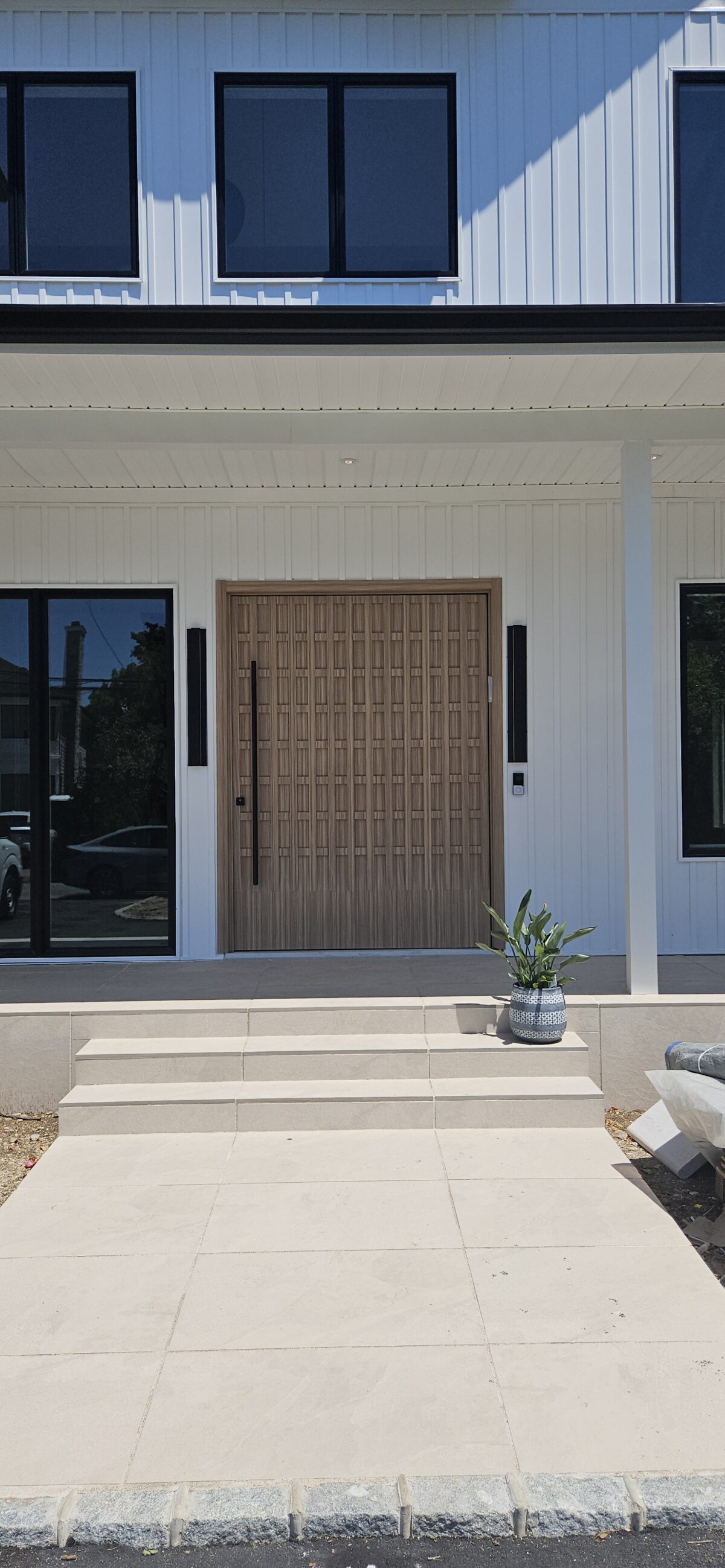 Porta pivotante em ACM Wood Carvalho Mel modelo exclusivo - Imagem 2