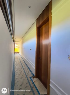 Porta kit pronto especial em lâmina natural com bandeira fixa superior - Imagem 4