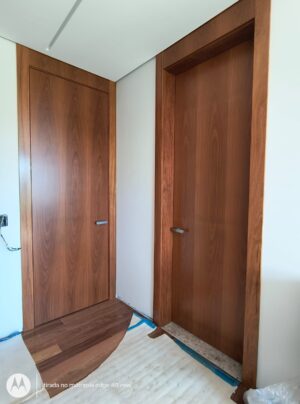 Porta kit pronto especial em lâmina natural com bandeira fixa superior - Imagem 9