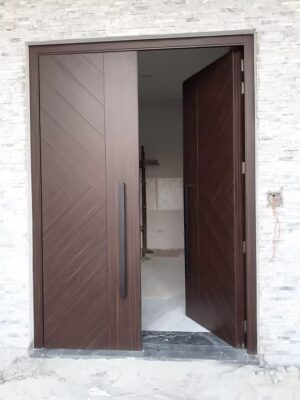 Porta em ACM com sistema de abertura dupla - Imagem 4