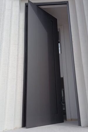 Porta pivotante em ACM com puxador cava - Imagem 2