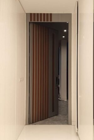 Porta em ACM com puxador cava especial detalhes ripado vertical - Imagem 4