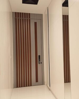 Porta em ACM com puxador cava especial detalhes ripado vertical - Imagem 2